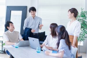 既卒はホワイト企業に就職できる？既卒を採用するホワイト企業の特徴と就職成功法