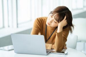 既卒で契約社員はやめた方がいい?契約社員をお勧めしない理由と就職成功法