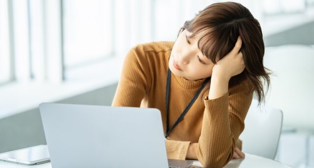 既卒で契約社員はやめた方がいい？契約社員をお勧めしない理由と就職成功法