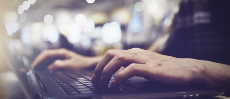 エンジニアで年収1000万円は可能?高収入の職種や年収を増やす戦略とは