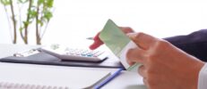 50代で年収800万は狙える？年収800万稼ぐ50代の割合や職種を解説