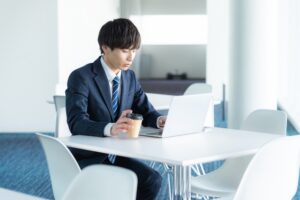 第二新卒もレバテックキャリアで転職できる？メリットや注意点を徹底解説