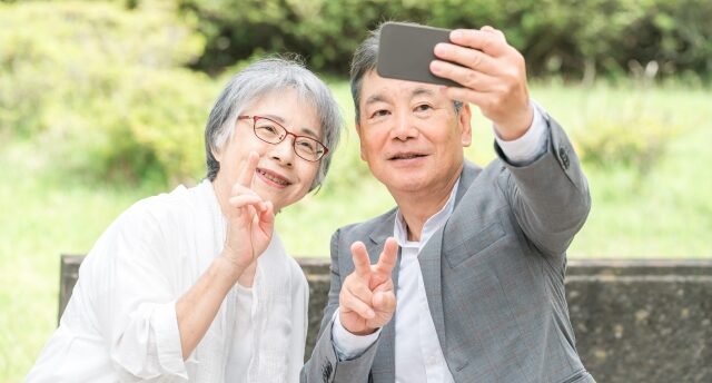 結婚しないパートナー関係が欲しいシニア必見！おすすめの結婚相談所を紹介
