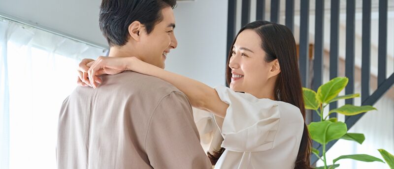 変額保険とNISAはどっちがいい？税制優遇・保障・併用方法を比較して自分に合う備えを選ぼう