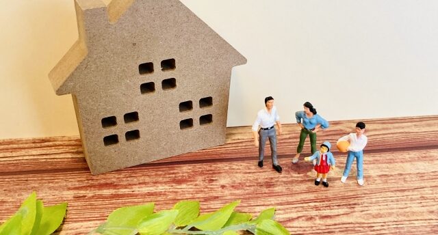 年収1000万・4人家族の生活費はいくら？内訳と変化を解説！